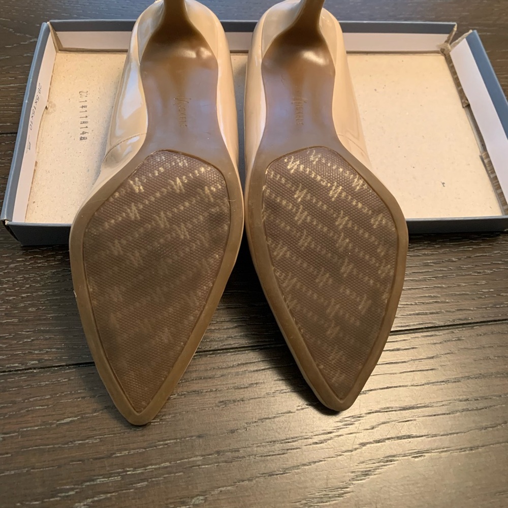 Nichols Dark Sand Pumps size 7 - Picture 4 of 5